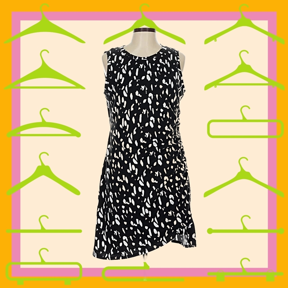 Black and White Sleeveless Dress